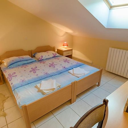Arka Apartamento Stara Novalja Exterior foto
