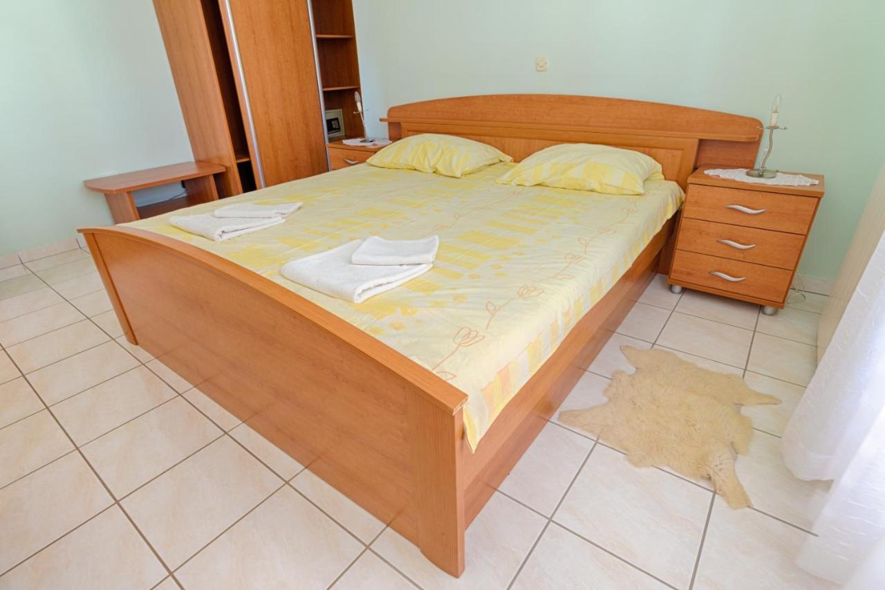 Arka Apartamento Stara Novalja Exterior foto